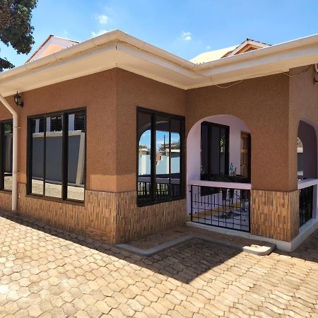 Abby'S Homestay Moshi Dış mekan fotoğraf